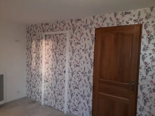 Rénovation d'une chambre, platrerie et pose de papier peint