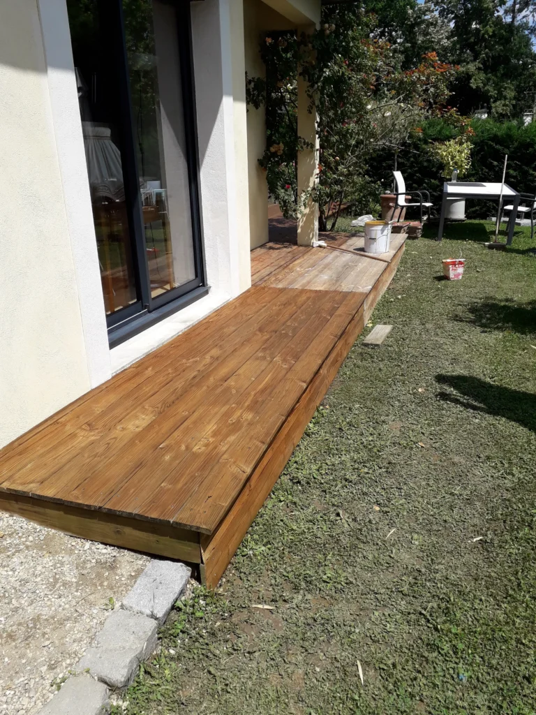 Rénovation extérieure d'une terrasse en bois